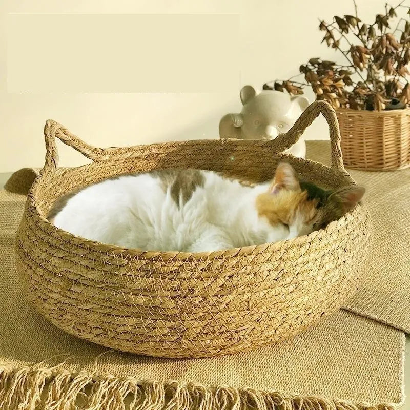 Four Seasons Woven Cat Bed